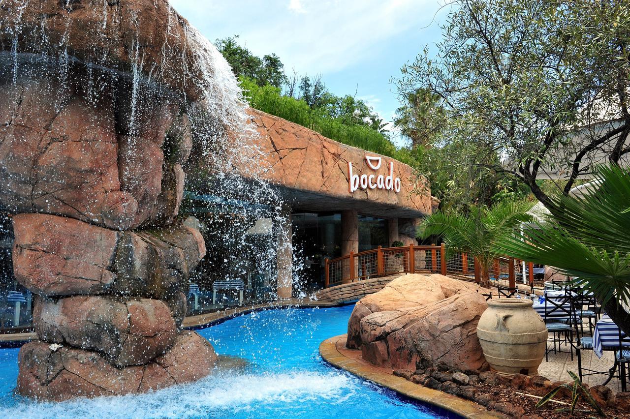 Bush Bungalows At Sun City Resort ルステンブルク エクステリア 写真
