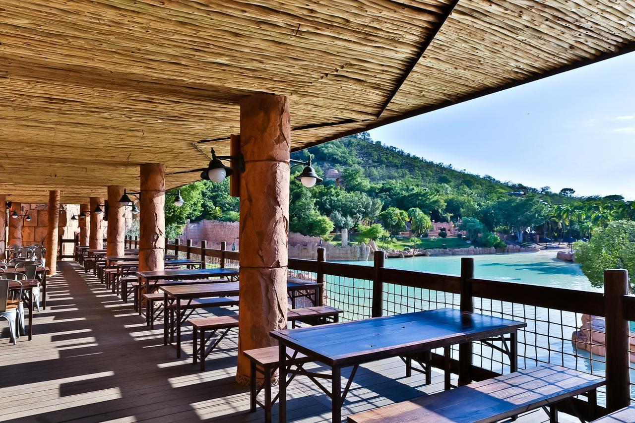 Bush Bungalows At Sun City Resort ルステンブルク エクステリア 写真