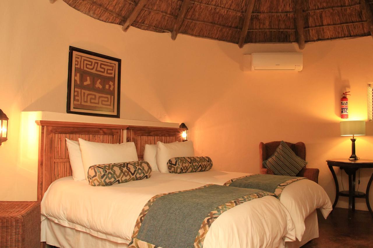 Bush Bungalows At Sun City Resort ルステンブルク エクステリア 写真