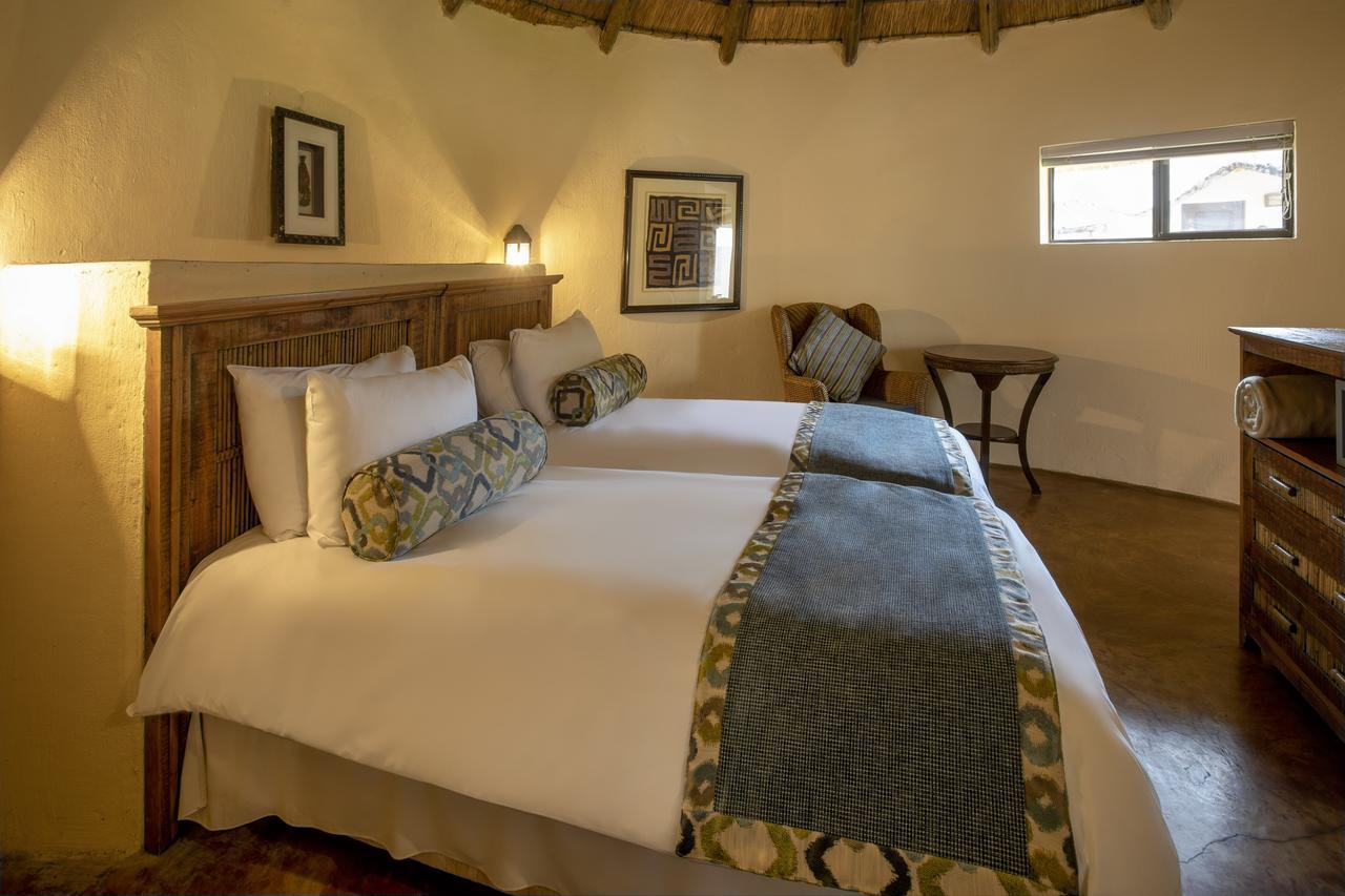 Bush Bungalows At Sun City Resort ルステンブルク エクステリア 写真